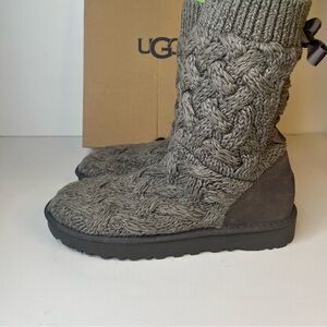UGG Women's Gray Knit Boots